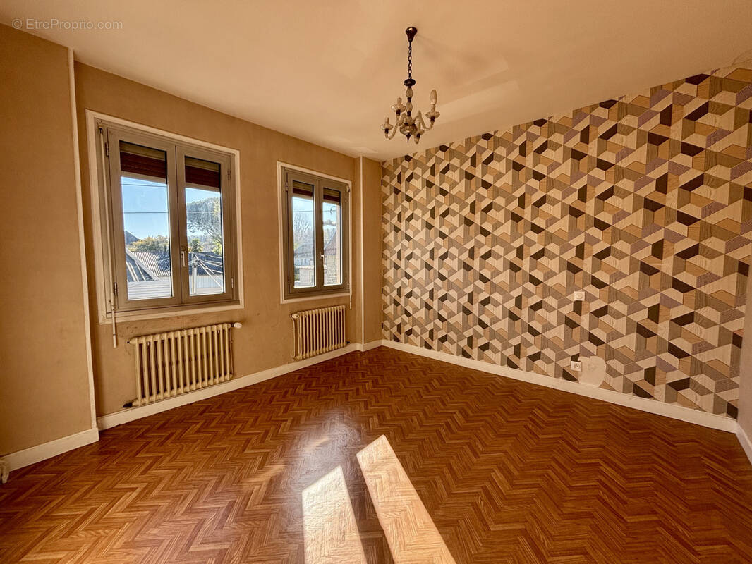 Maison à BRIVE-LA-GAILLARDE