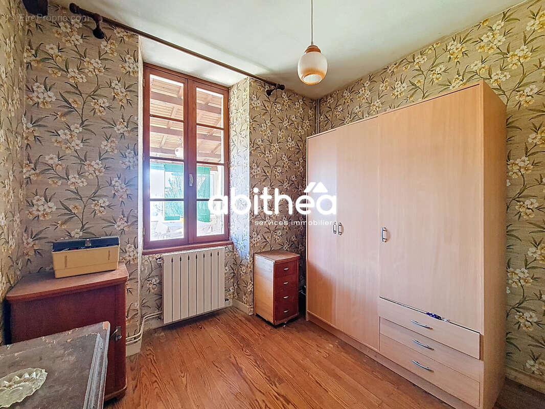 Maison à JARNAC-CHAMPAGNE