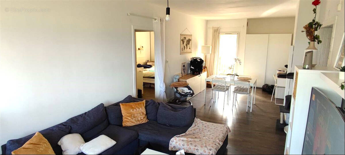 Appartement à HYERES