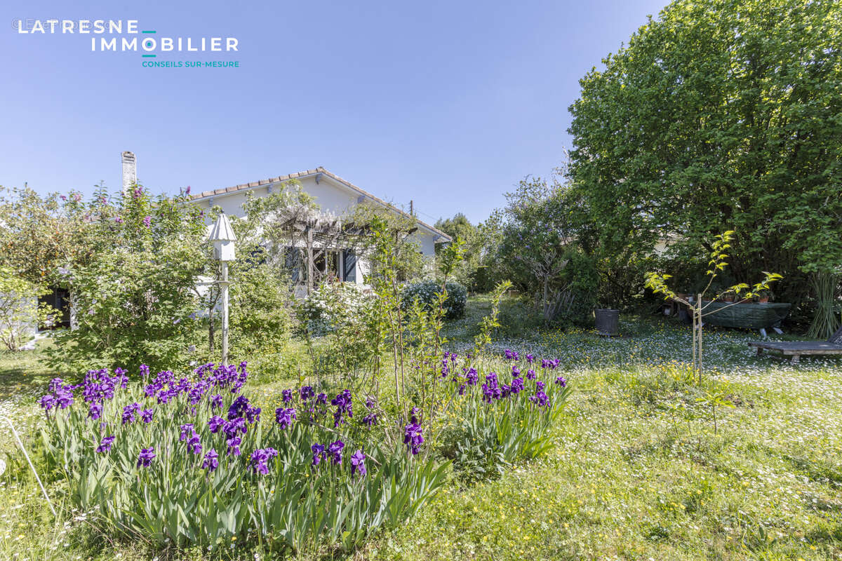 Maison à CAMBLANES-ET-MEYNAC