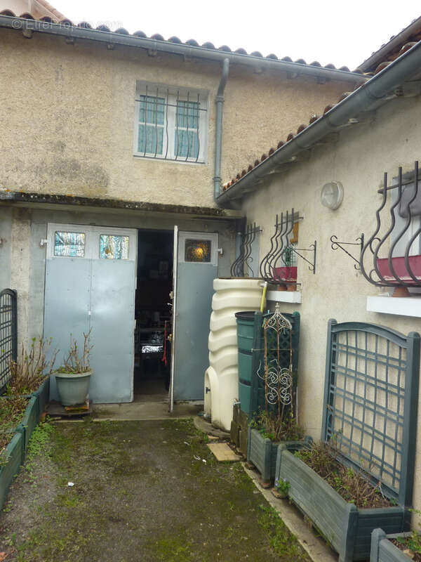 Maison à MONTMORILLON