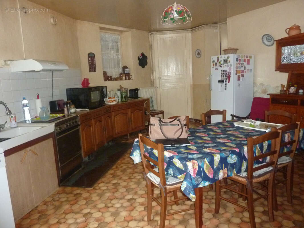 Maison à MONTMORILLON