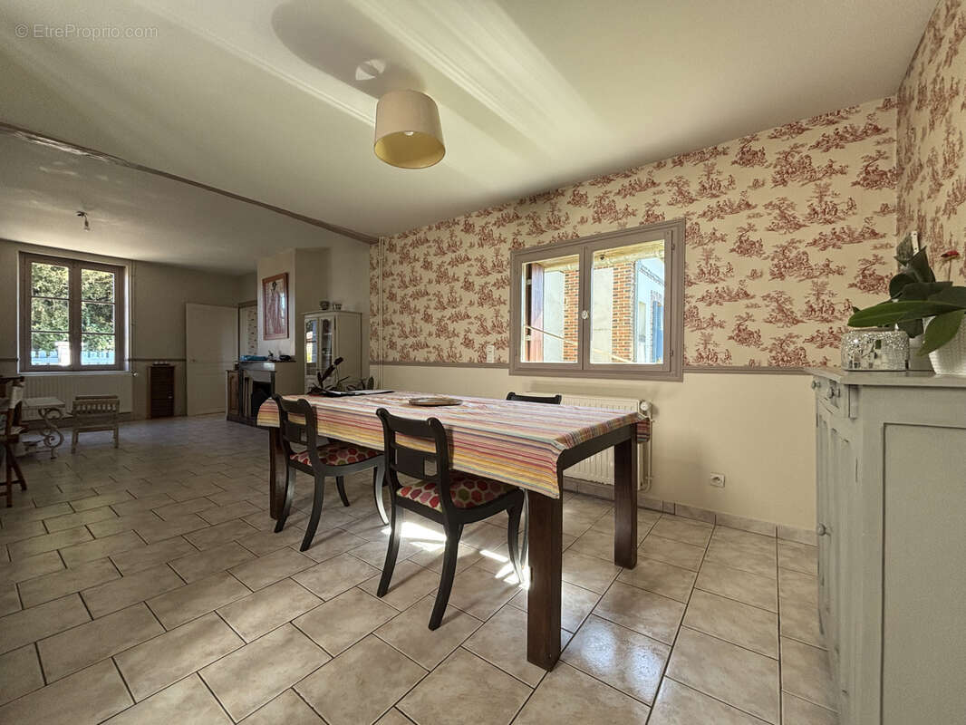 Maison à LE FIDELAIRE