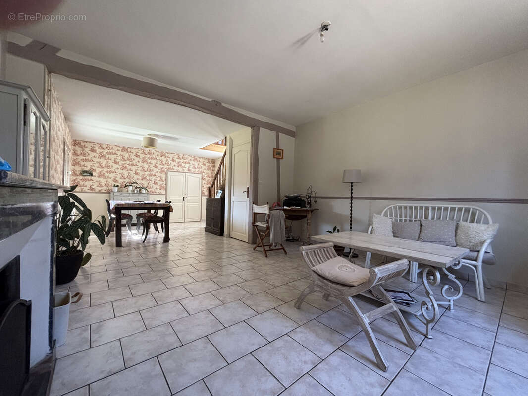 Maison à LE FIDELAIRE