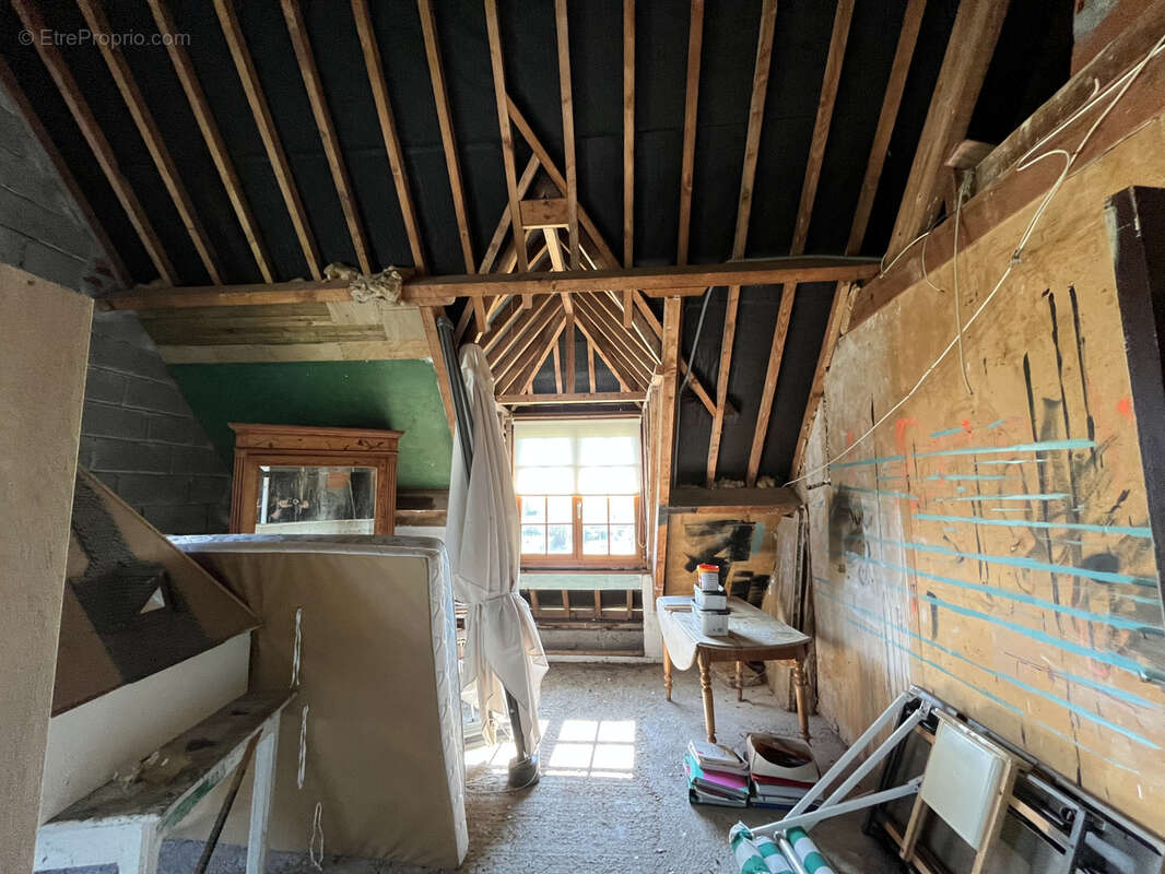 Maison à ANGERVILLE-LA-MARTEL