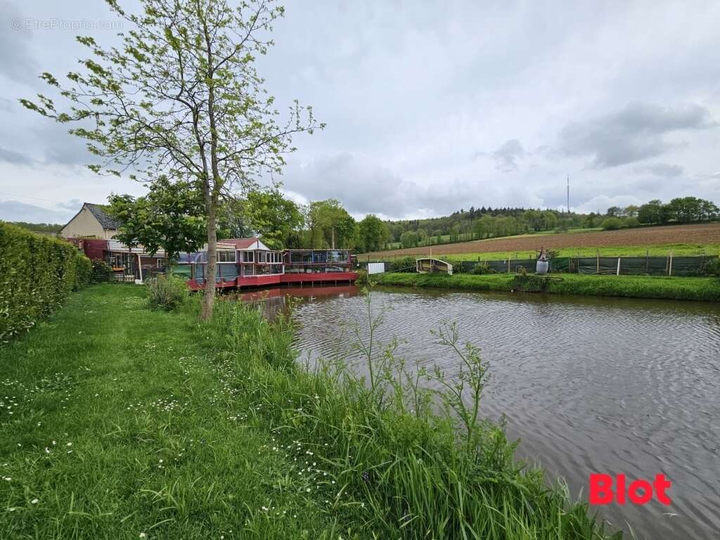 Terrain à LONGAULNAY