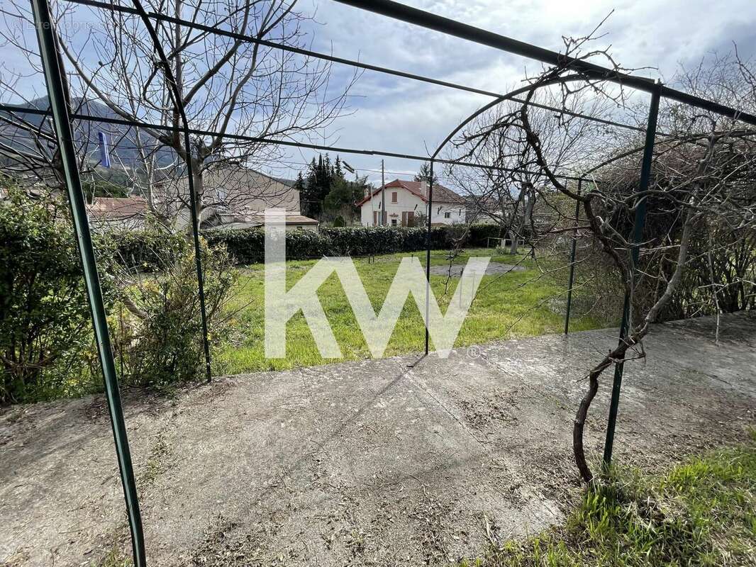 Terrain à DIGNE-LES-BAINS