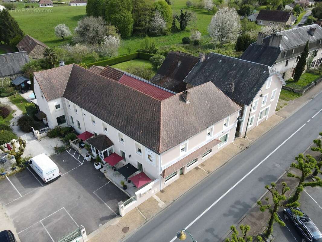 Commerce à LA COQUILLE