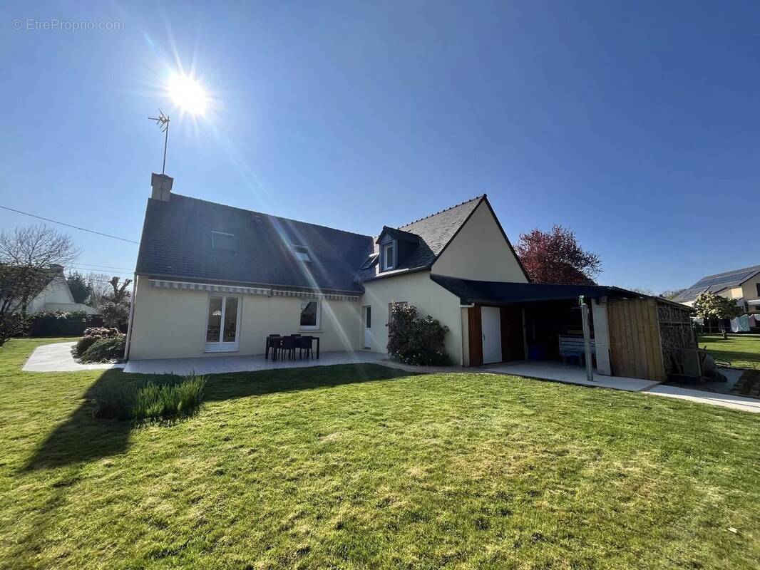 Maison à PLOUER-SUR-RANCE