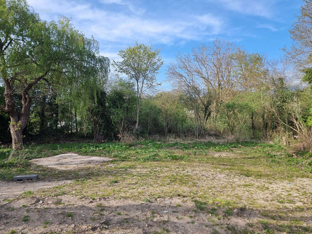 Terrain à JOUARS-PONTCHARTRAIN