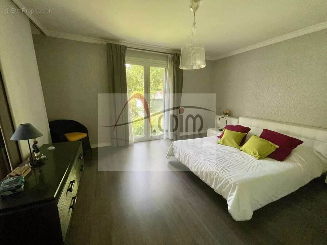 Maison à LA ROCHETTE