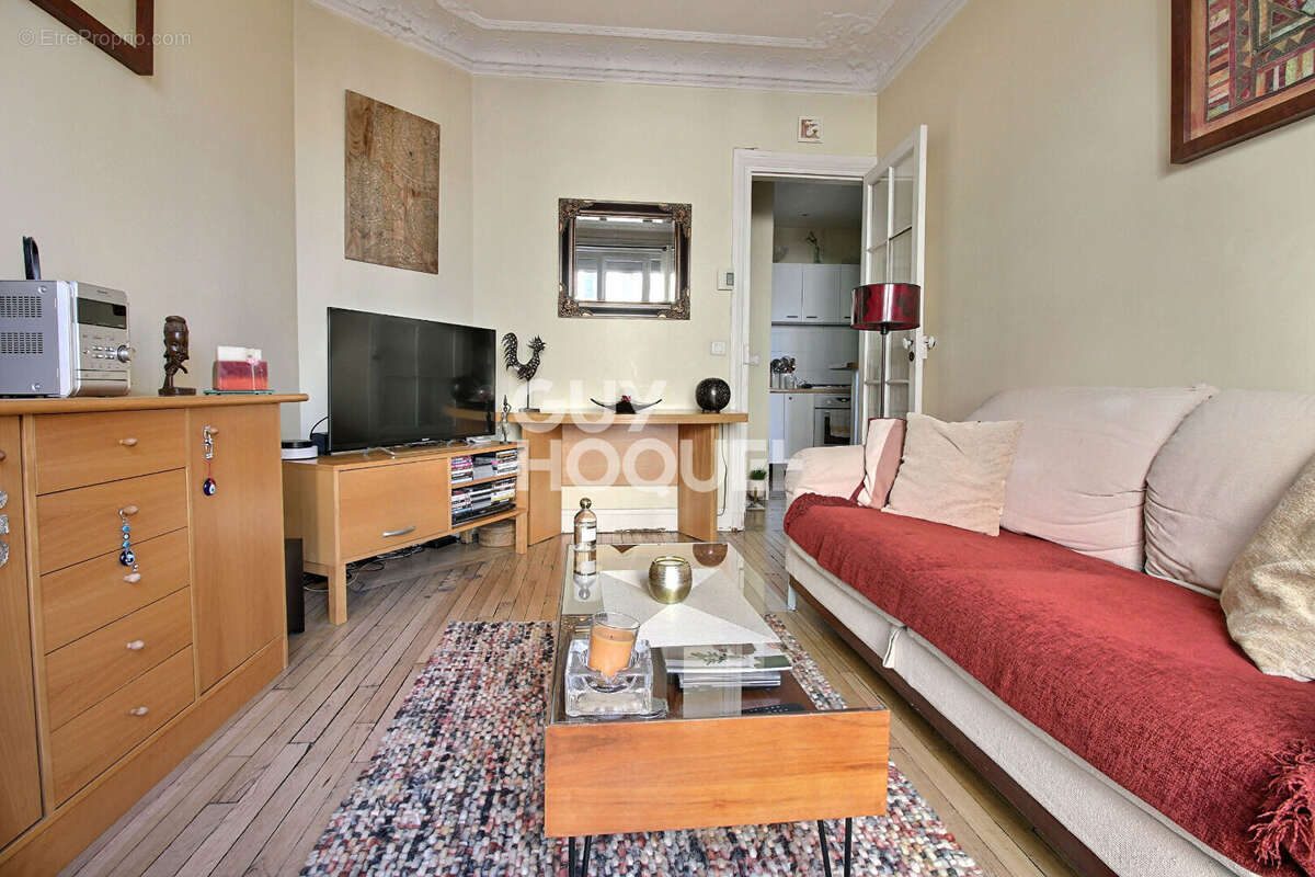 Appartement à PARIS-11E