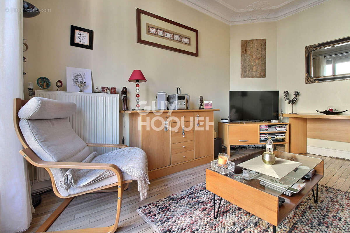 Appartement à PARIS-11E
