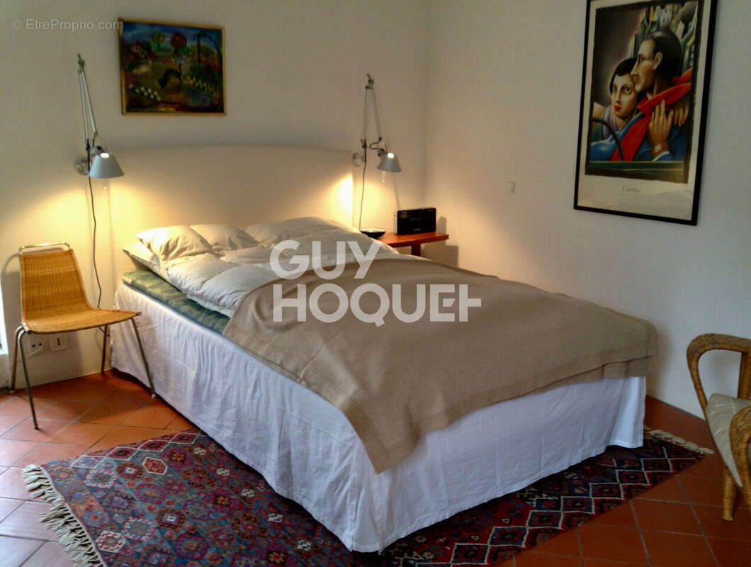 Maison à LAROQUE-DES-ARCS