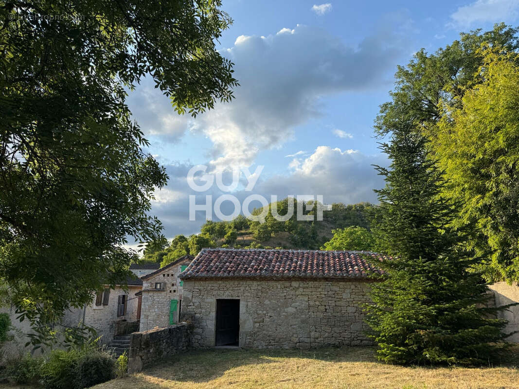 Maison à LAROQUE-DES-ARCS