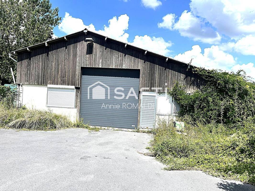 Photo 1 - Commerce à VIELS-MAISONS