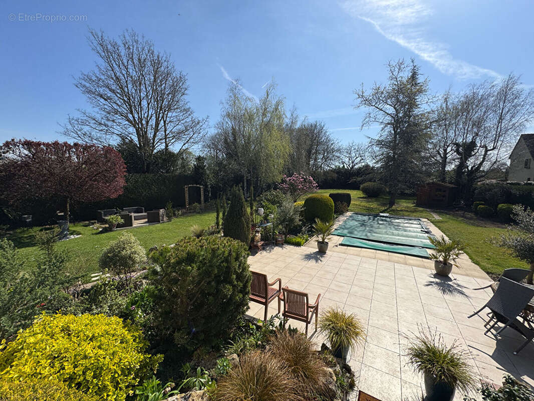 Maison à MONTFORT-L'AMAURY