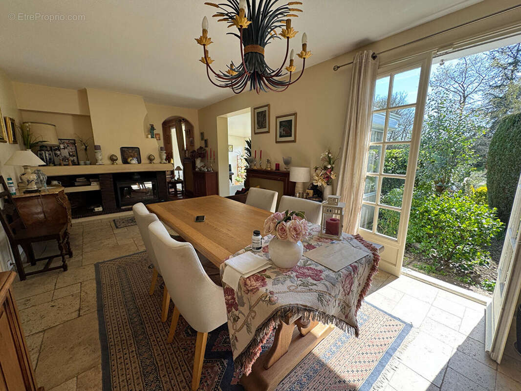 Maison à MONTFORT-L'AMAURY