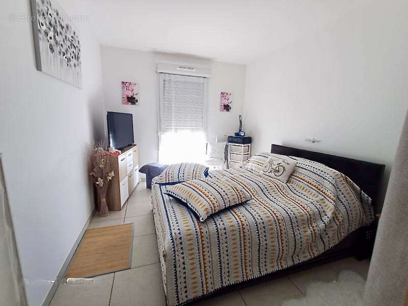 Appartement à SAINT-LAURENT-DU-VAR