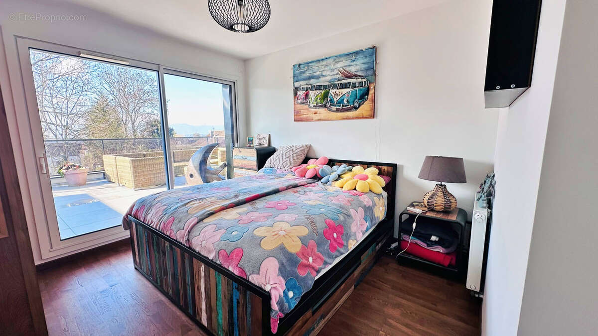 Appartement à VETRAZ-MONTHOUX