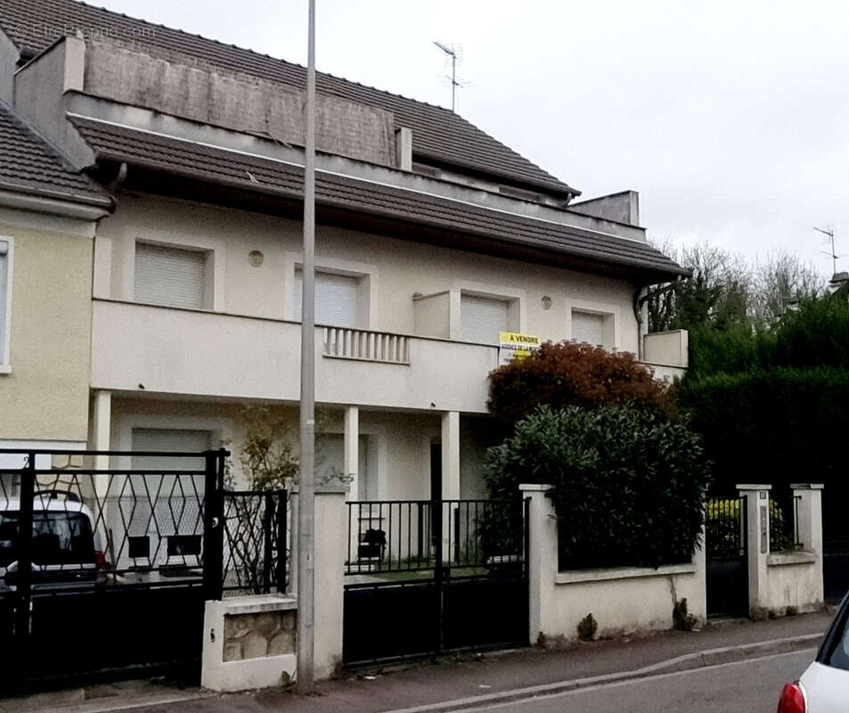 Appartement à TREMBLAY-EN-FRANCE