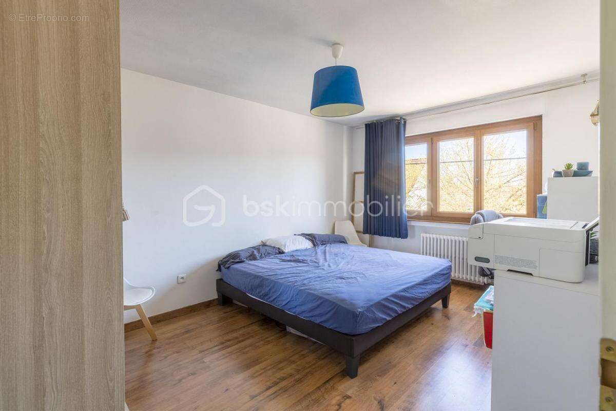 Maison à ARS-SUR-MOSELLE