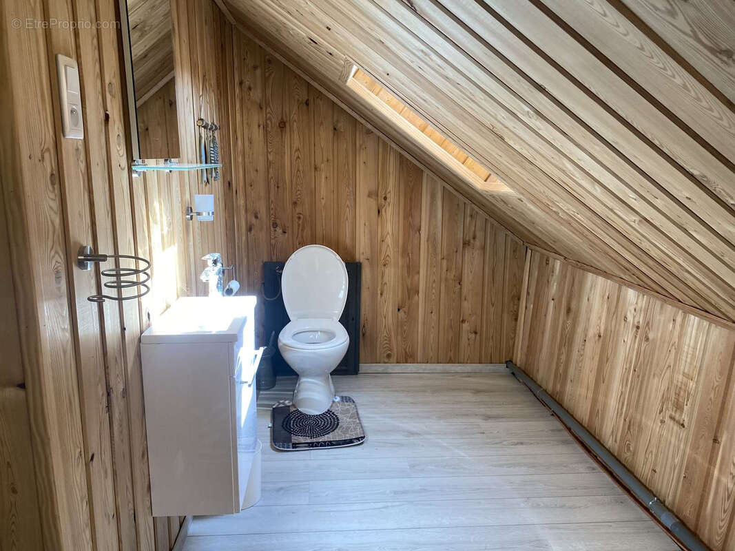 Maison à MOULINS-LA-MARCHE