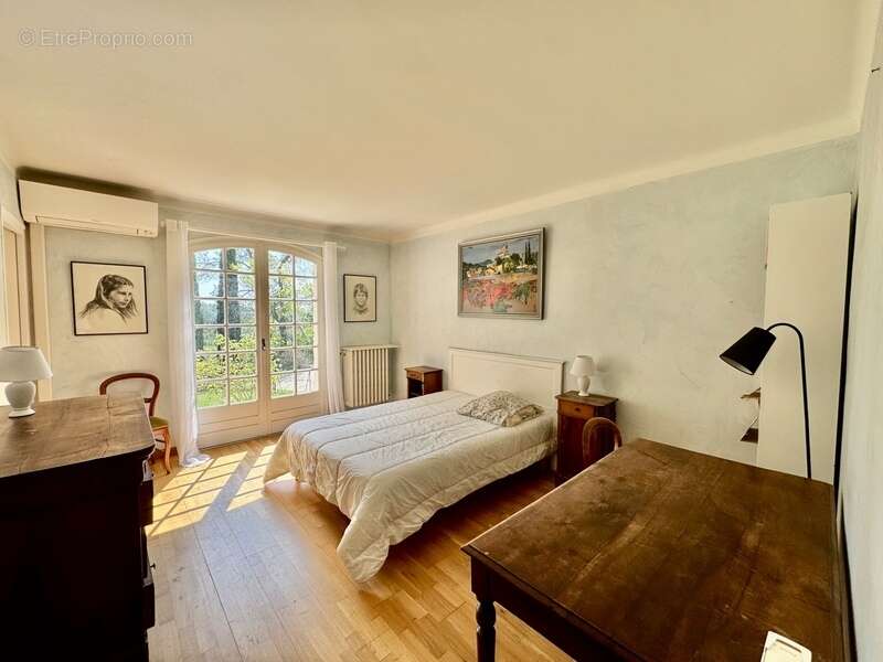 Maison à SAINT-JEAN-DE-CUCULLES