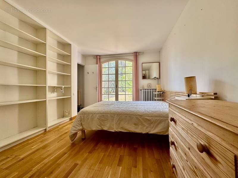 Maison à SAINT-JEAN-DE-CUCULLES