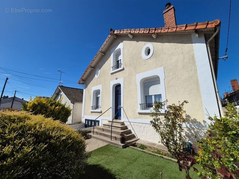 Maison à GOND-PONTOUVRE