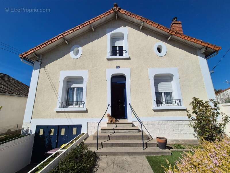 Maison à GOND-PONTOUVRE