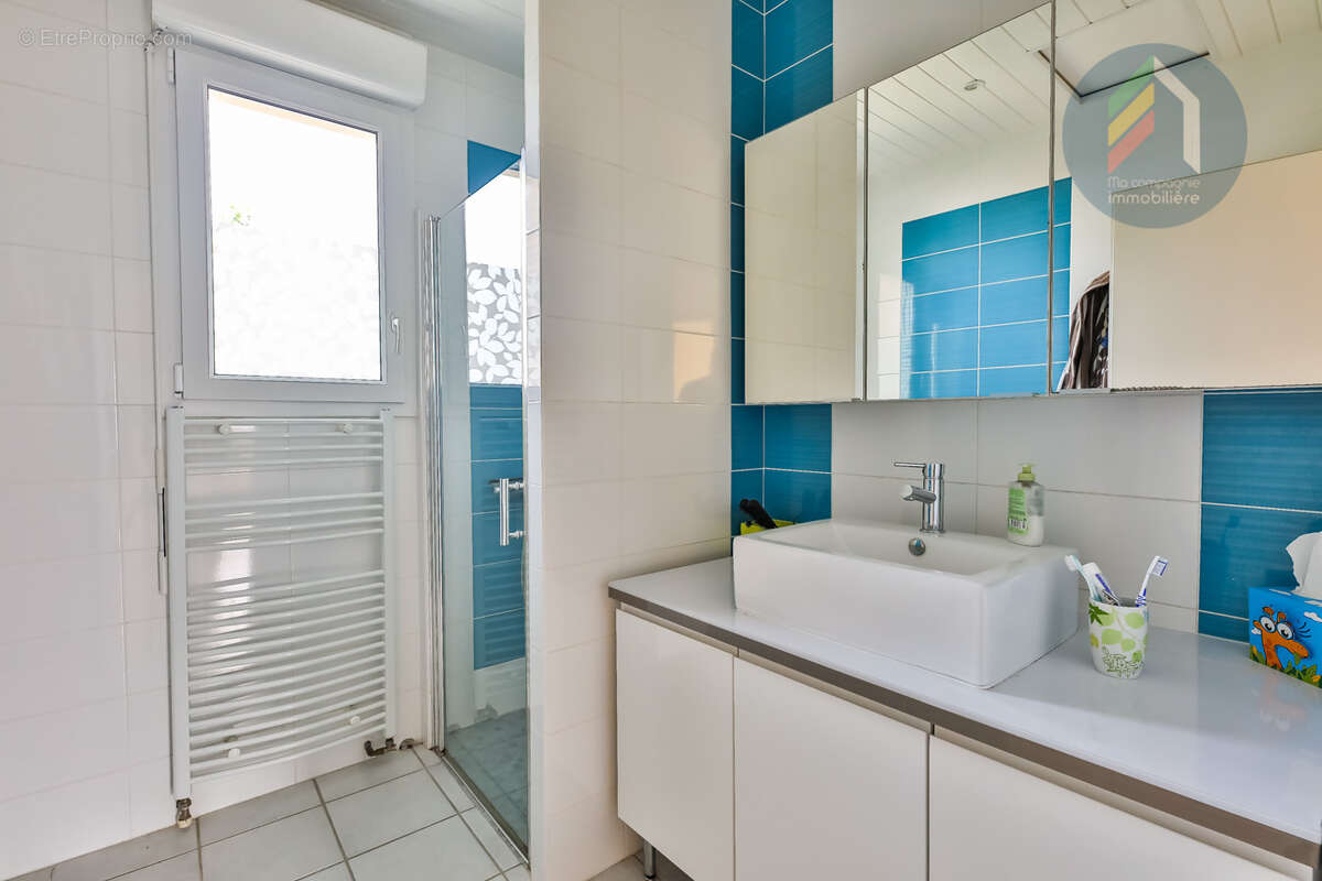 Maison à LES HERBIERS