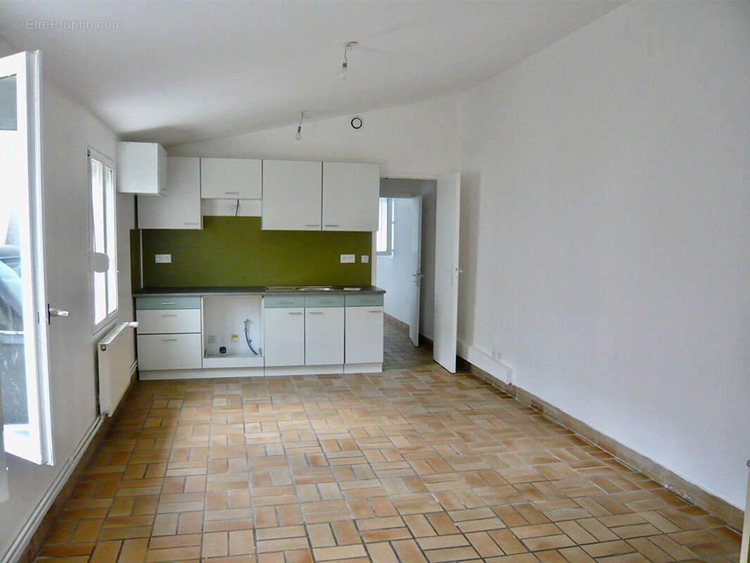 Appartement à CORBEIL-ESSONNES