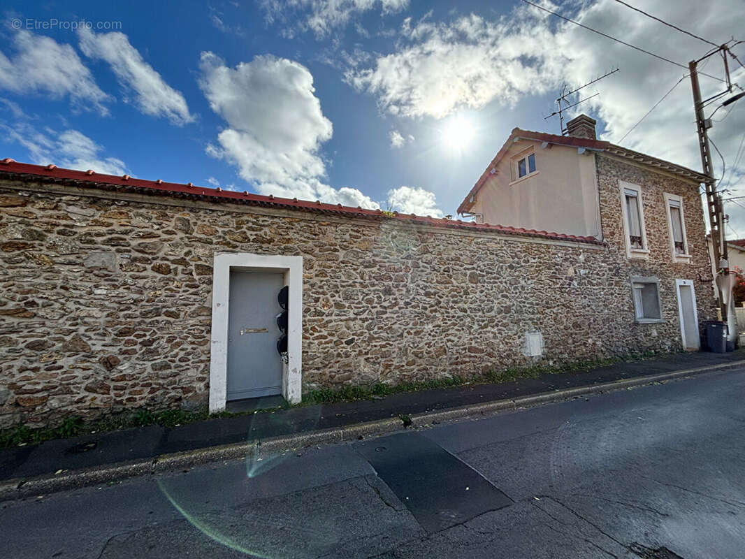 Appartement à CORBEIL-ESSONNES