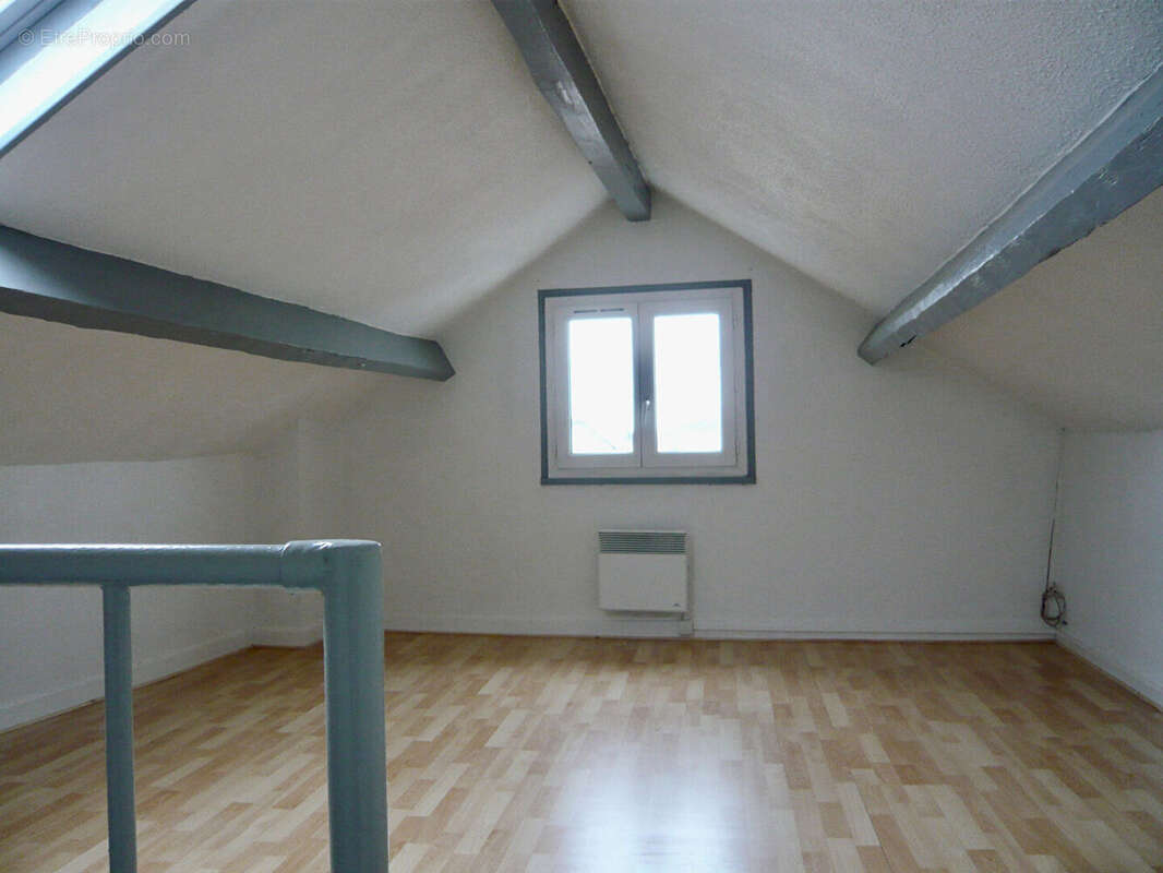 Appartement à CORBEIL-ESSONNES