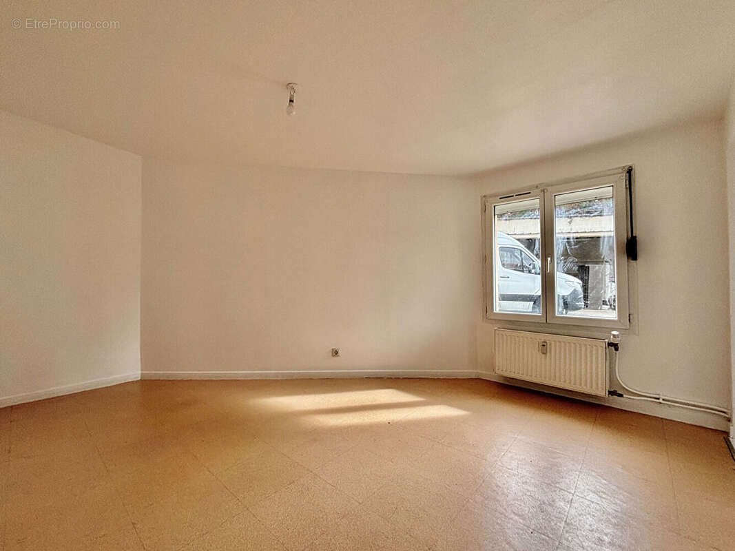 Appartement à CORBEIL-ESSONNES