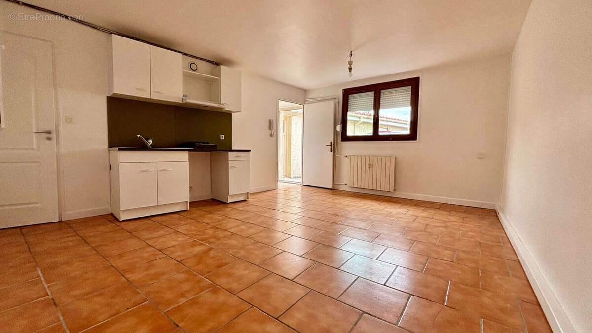 Appartement à CORBEIL-ESSONNES