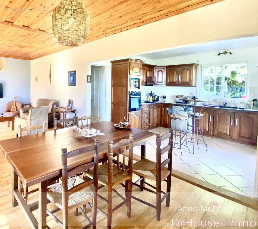 Maison à L&#039;ETANG-SALE