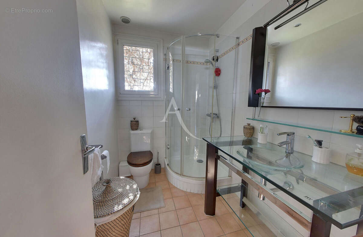 Maison à CHAMPIGNY-SUR-MARNE