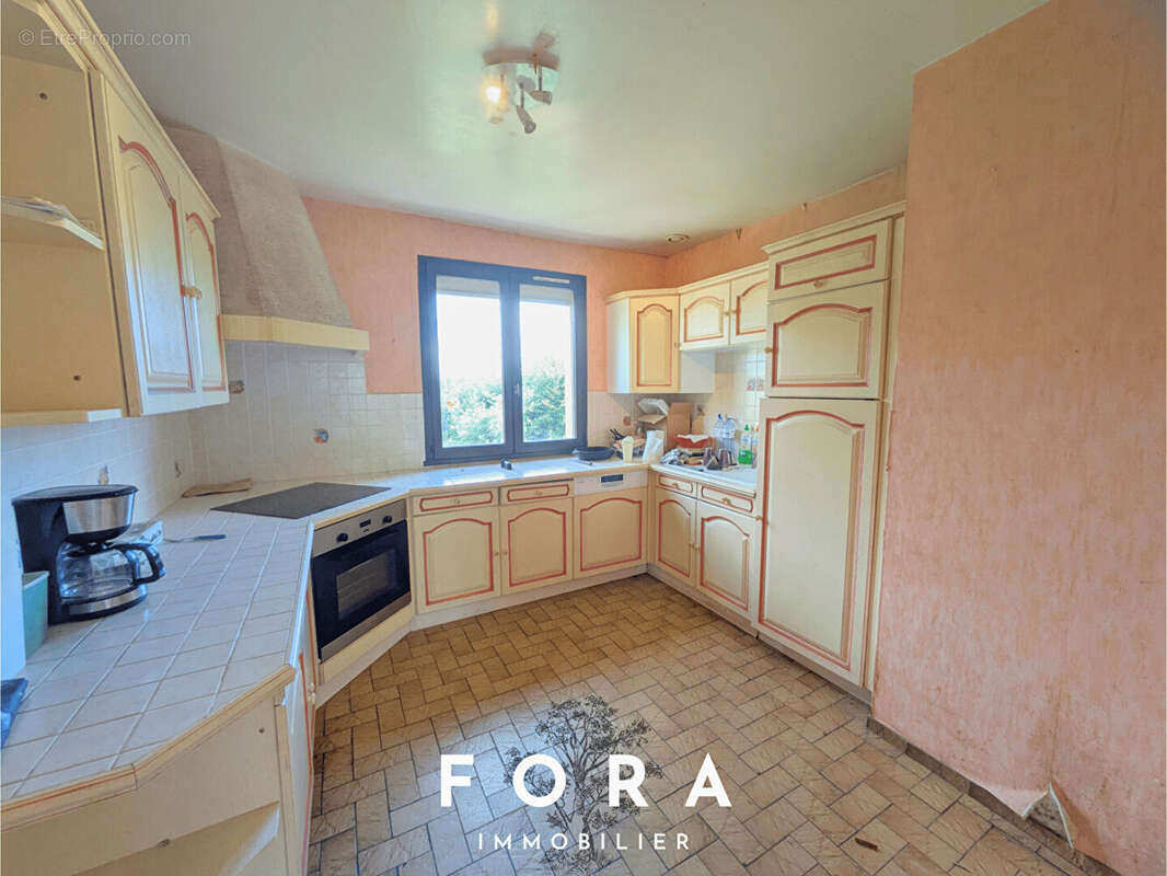 Maison à LA CHAPELLE-BICHE