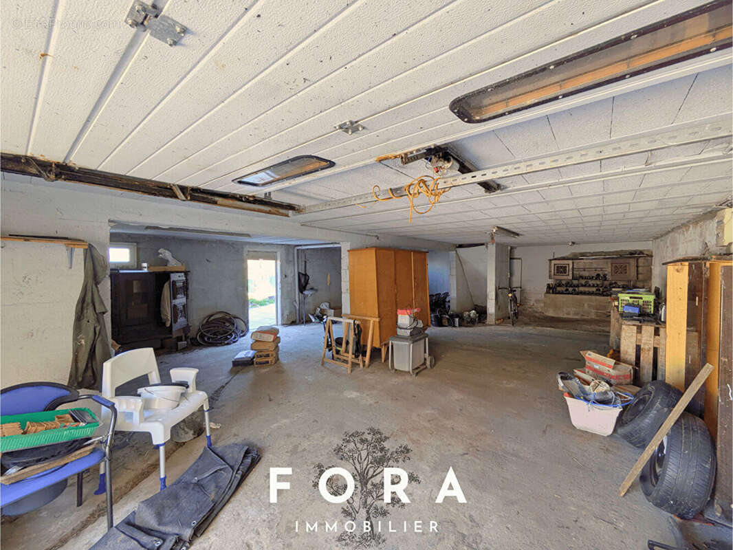 Maison à LA CHAPELLE-BICHE