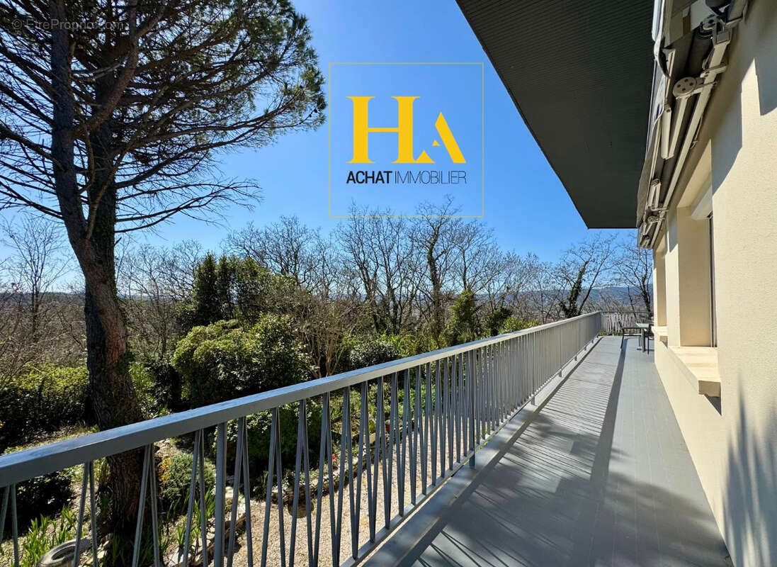 Maison à MONTELIMAR