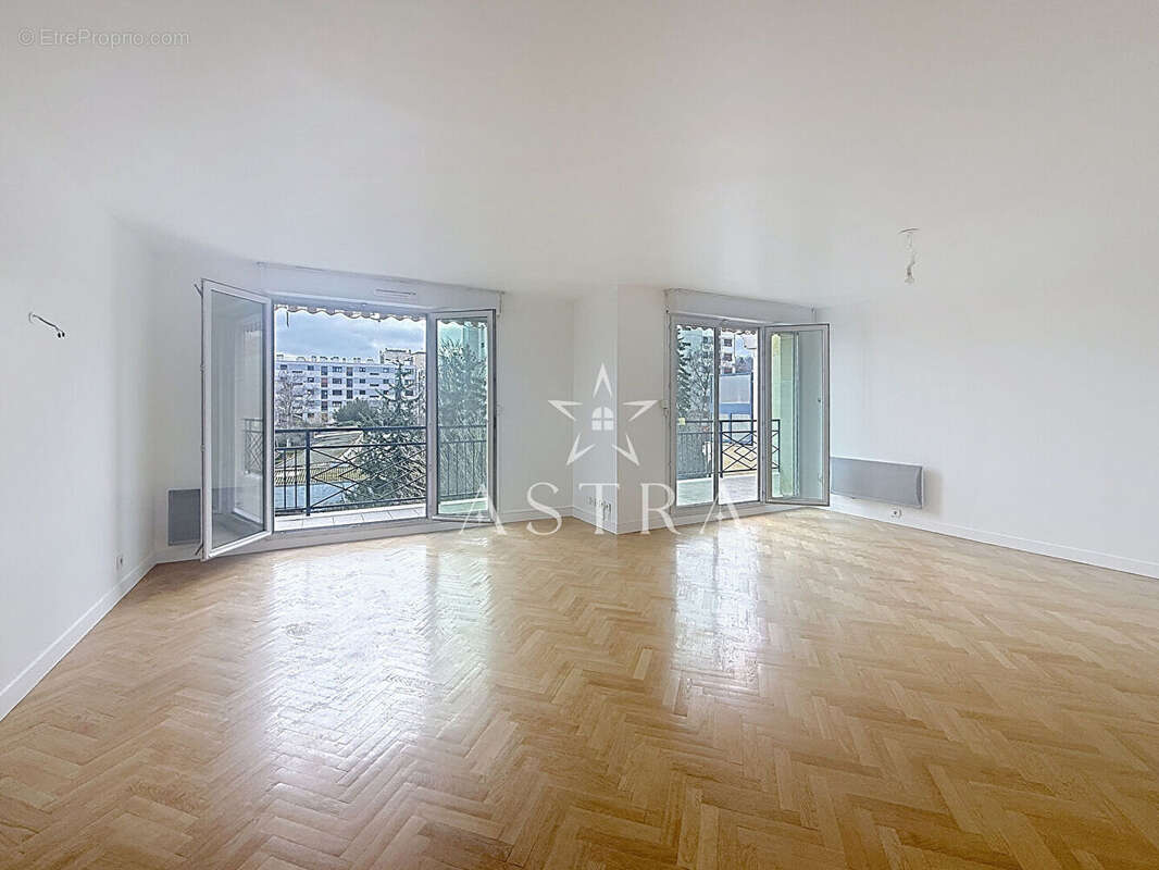 Appartement à LE PLESSIS-ROBINSON