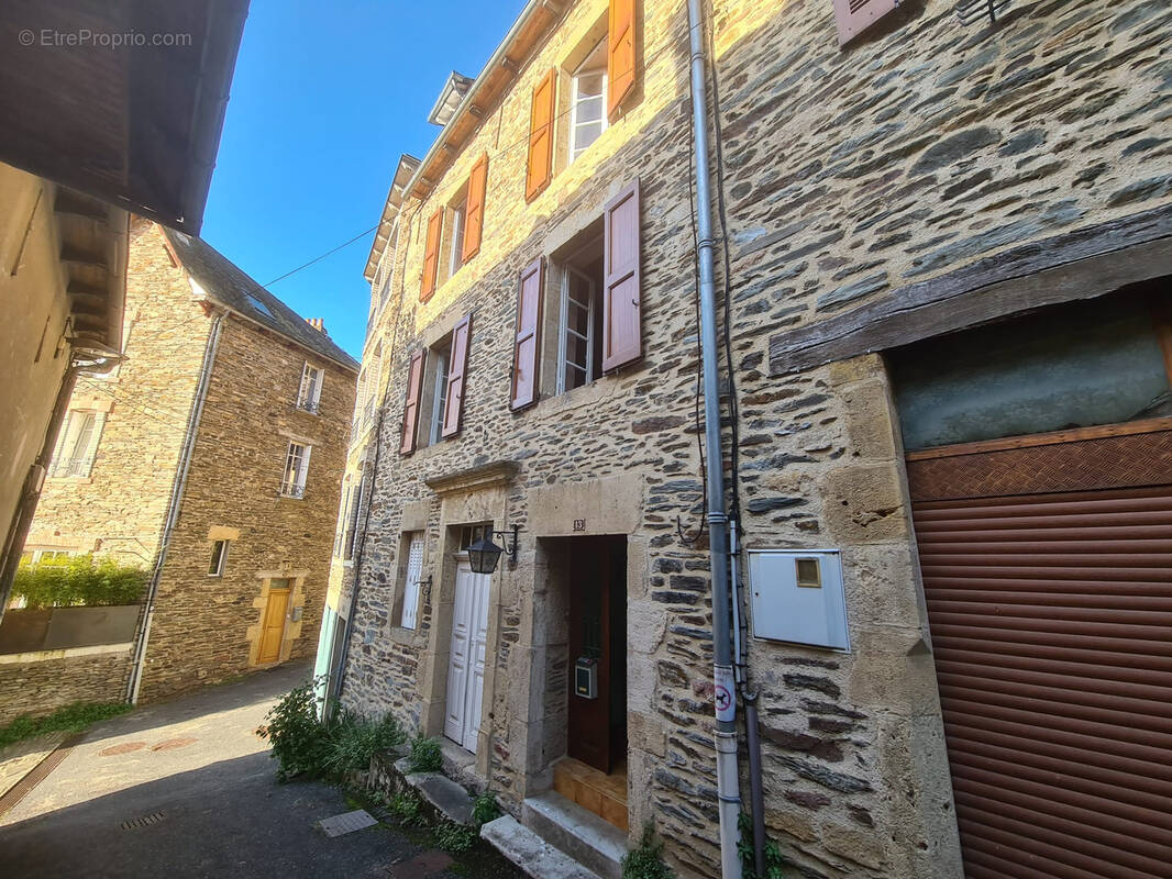 Maison à ESTAING