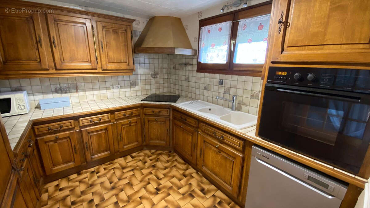 Maison à COUSSERGUES