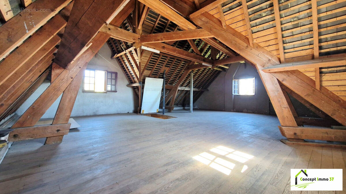 Maison à MONTLOUIS-SUR-LOIRE