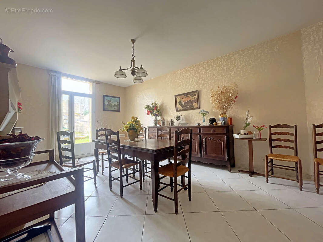 Appartement à ARVEYRES