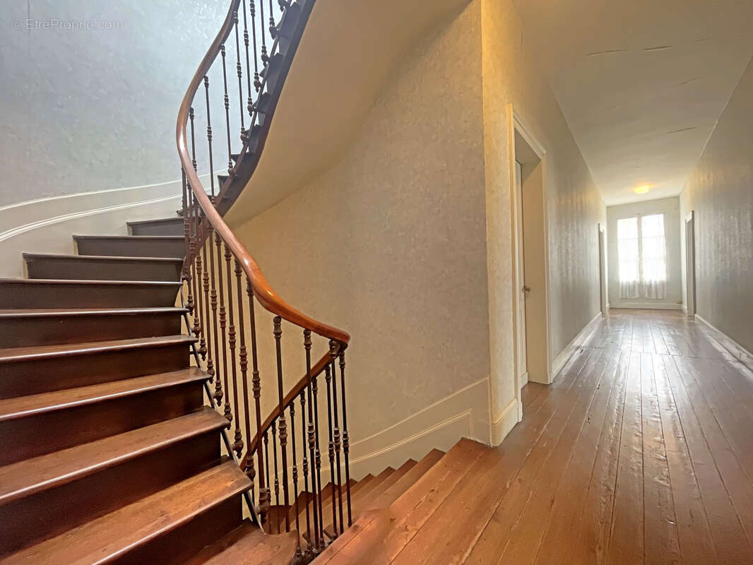 Appartement à ARVEYRES