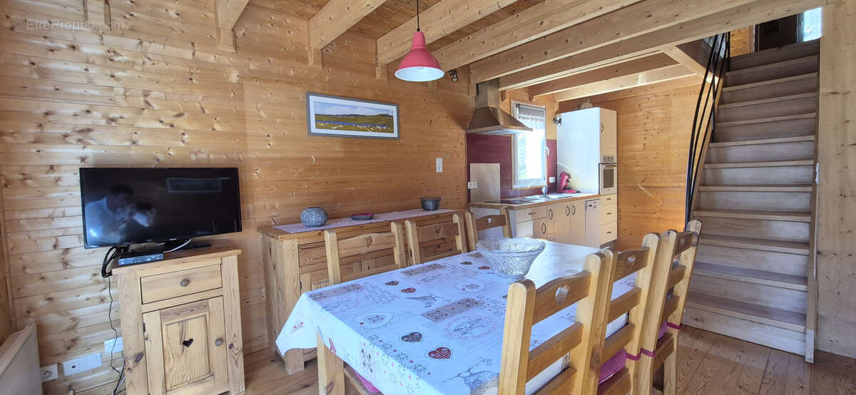 Maison à SAINT-CHELY-D&#039;AUBRAC