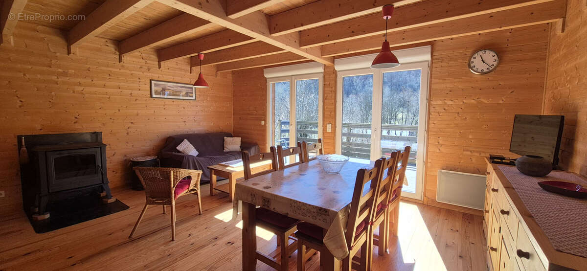 Maison à SAINT-CHELY-D&#039;AUBRAC